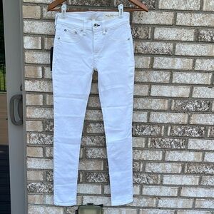 NWT Rag and Bone skinny white jeans (retail $195)